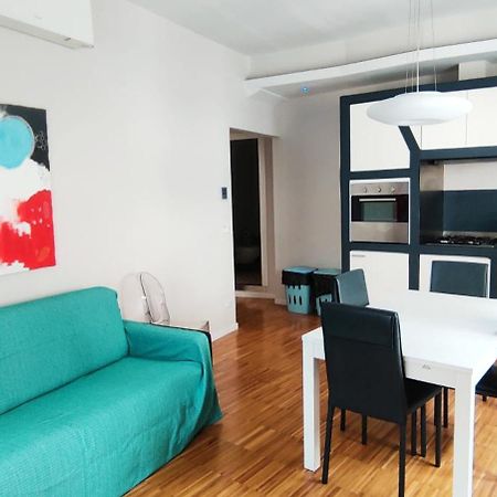 Toc Toc - Modern Apartment In Флоренция Екстериор снимка